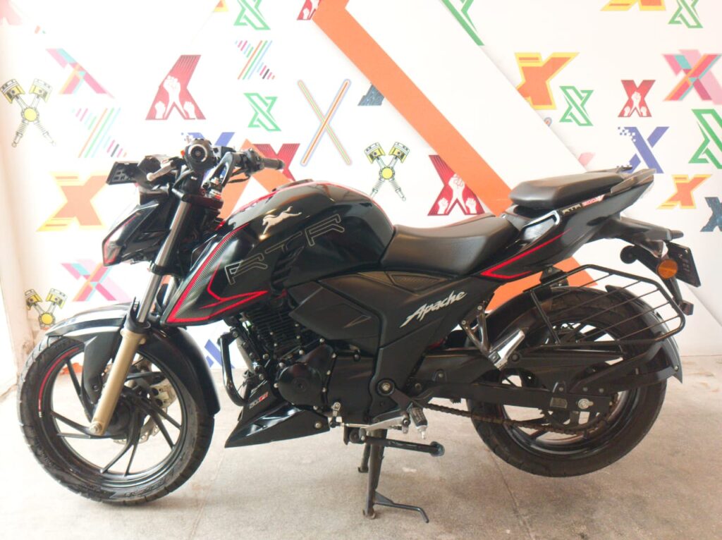 TVS Apache RTR 200 4V